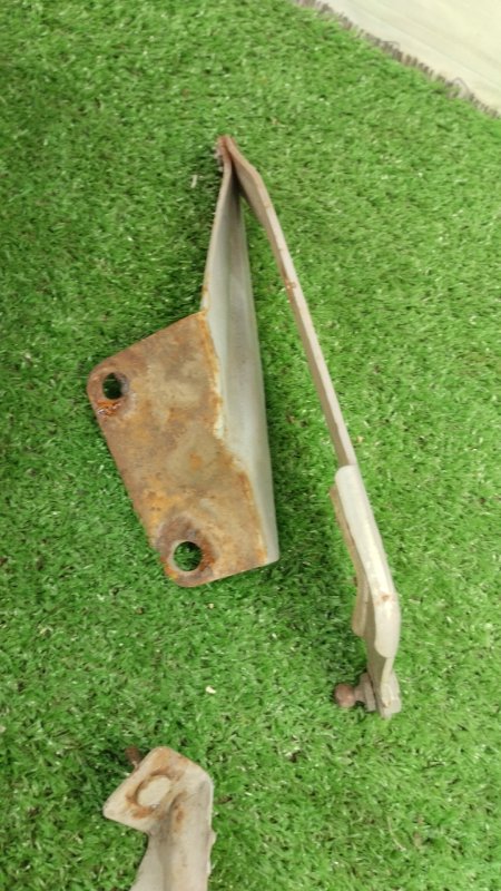 Петли капота Ваз 2110