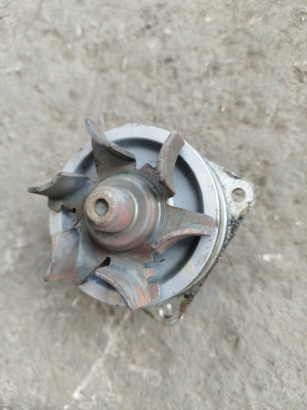 Помпа Nissan Teana