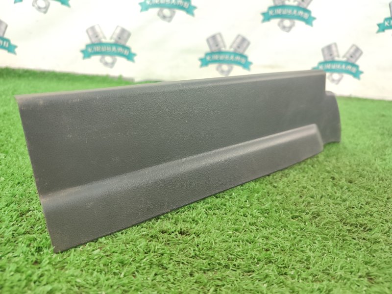 Накладка сиденья Toyota Verso 2009 ZGR21L-GRXEPW