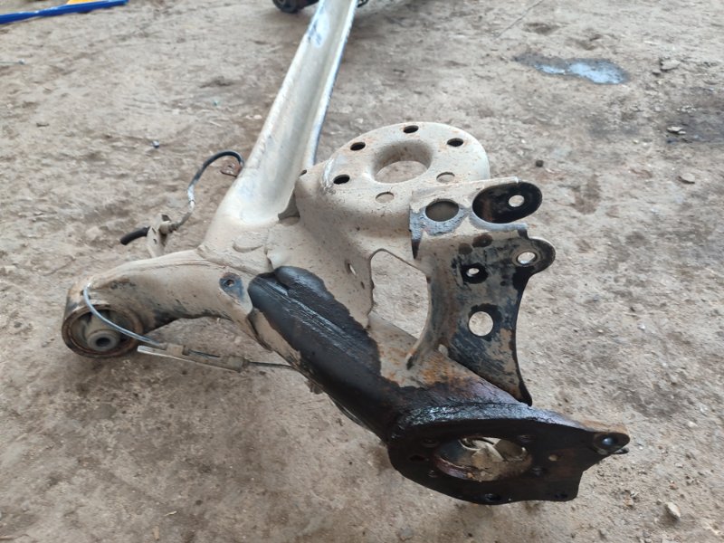 Балка подвески Toyota Verso 2009 ZGR21L-GRXEPW