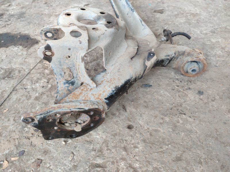 Балка подвески Toyota Verso 2009 ZGR21L-GRXEPW