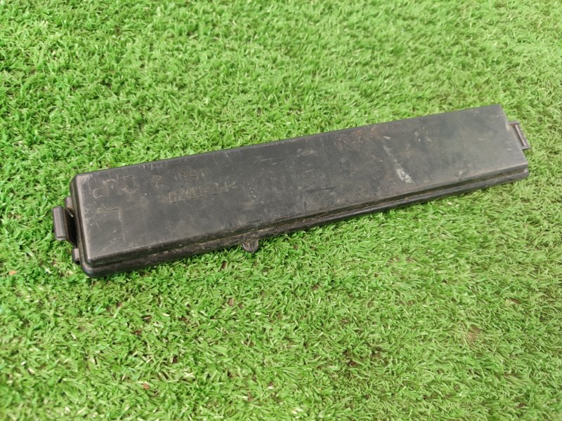 Крышка салонного фильтра Toyota Verso 2009 ZGR21L-GRXEPW