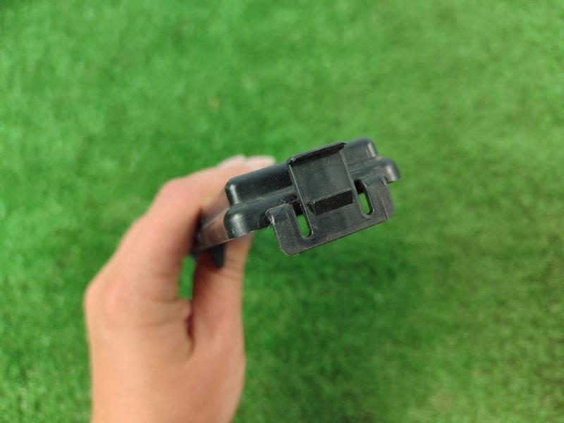 Крышка салонного фильтра Toyota Verso 2009 ZGR21L-GRXEPW