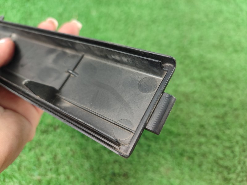 Крышка салонного фильтра Toyota Verso 2009 ZGR21L-GRXEPW