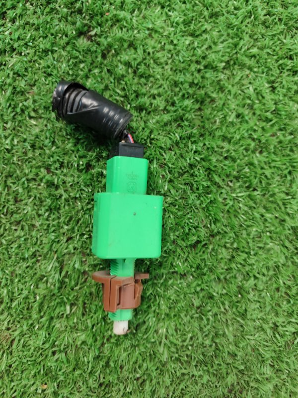 Датчик Стоп-сигнал Toyota Verso 2009 ZGR21L-GRXEPW