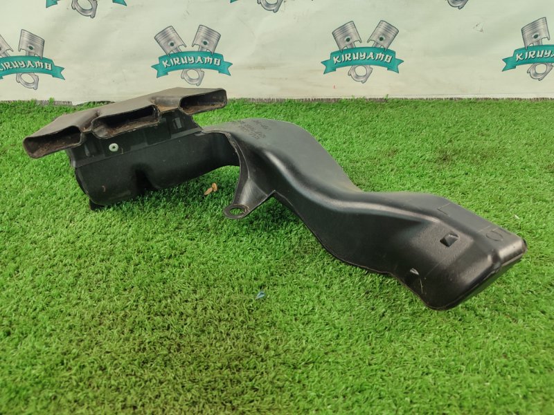 Воздуховод салона Toyota Verso 2009 ZGR21L-GRXEPW