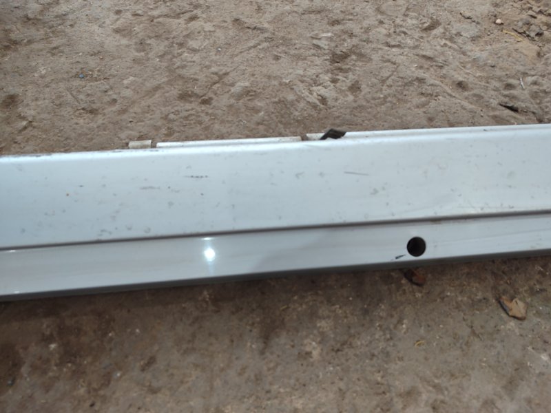 Накладка на порог салона Toyota Verso 2009 ZGR21L-GRXEPW