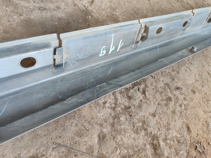 Накладка на порог салона Toyota Verso 2009 ZGR21L-GRXEPW