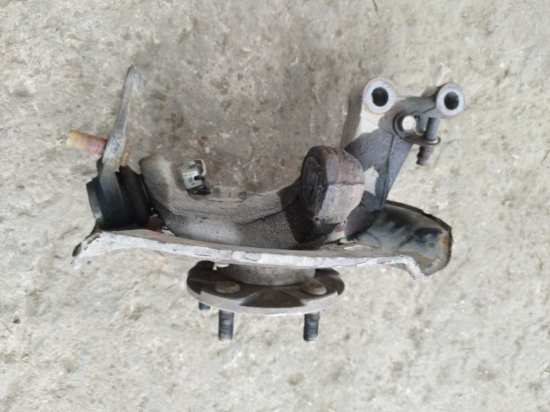 Кулак поворотный Toyota Verso 2009 ZGR21L-GRXEPW