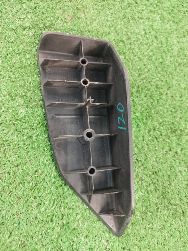 Подставка под ногу Ford Fusion 2006
