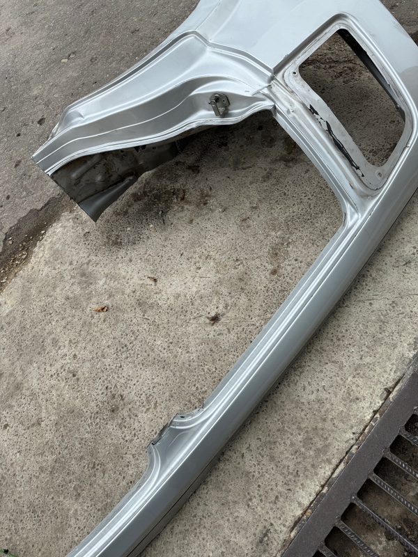 Передняя стойка кузова Ford Fusion 2006