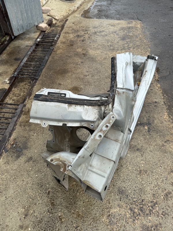 Порог кузова Ford Fusion 2006