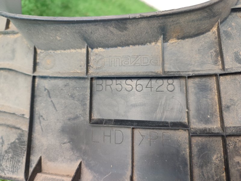 Накладка на торпедо Mazda 3BK
