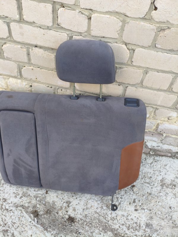 Сиденье Mitsubishi Airtrek
