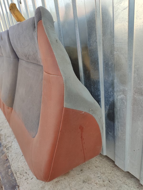 Сиденье Mitsubishi Airtrek