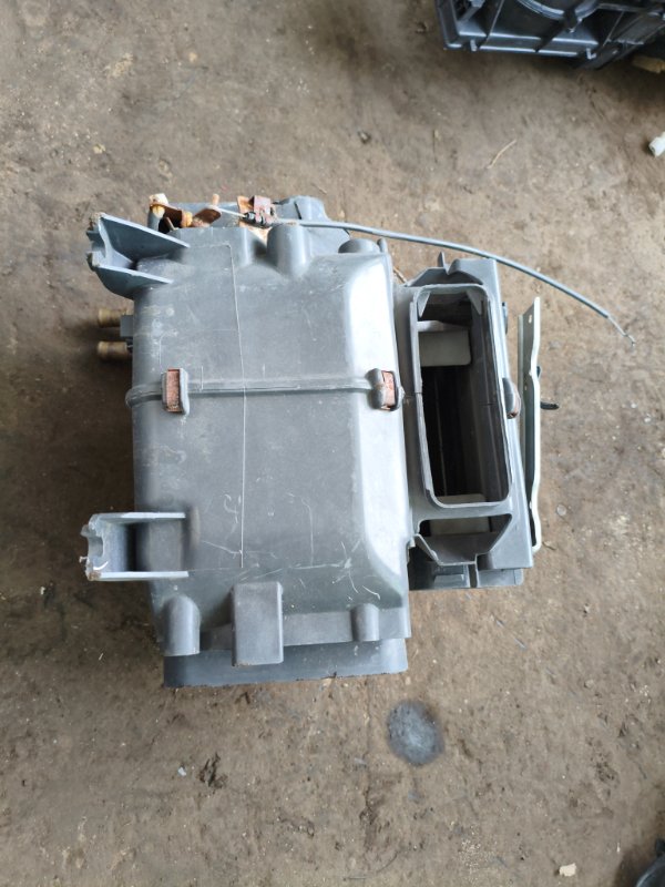 Корпус печки Mitsubishi Pajero
