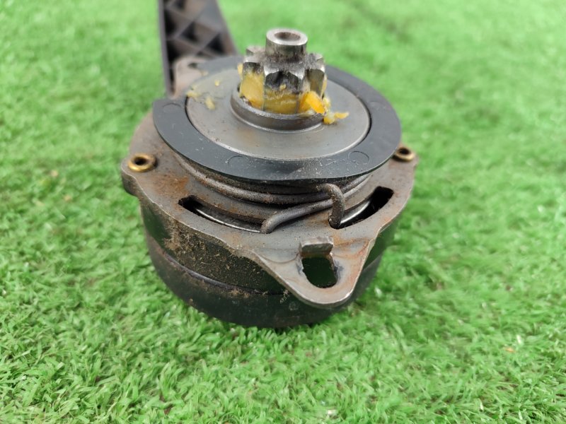 Ручка регулировки спинки сиденья Ford Fusion 2006