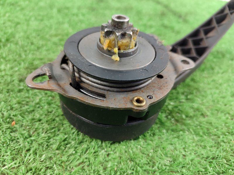 Ручка регулировки спинки сиденья Ford Fusion 2006