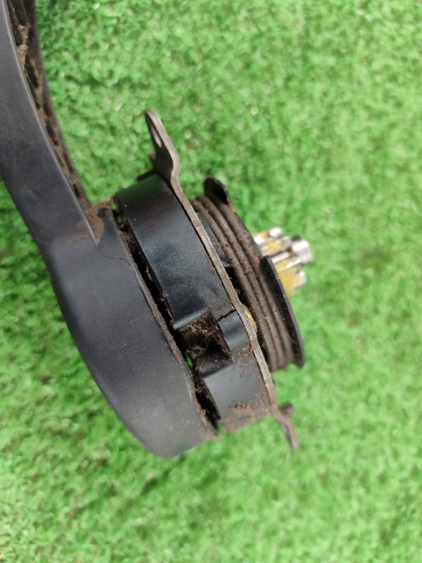 Ручка регулировки спинки сиденья Ford Fusion 2006