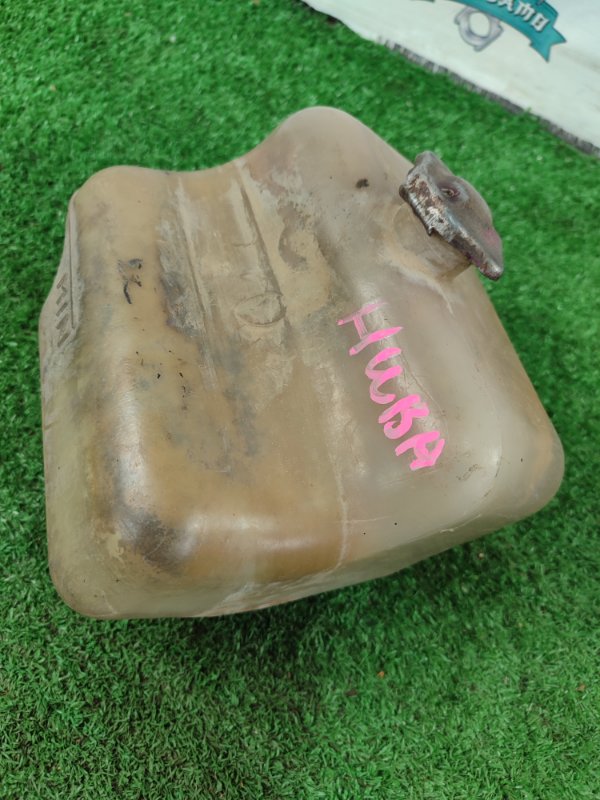 Бачок расширительный нива 21214