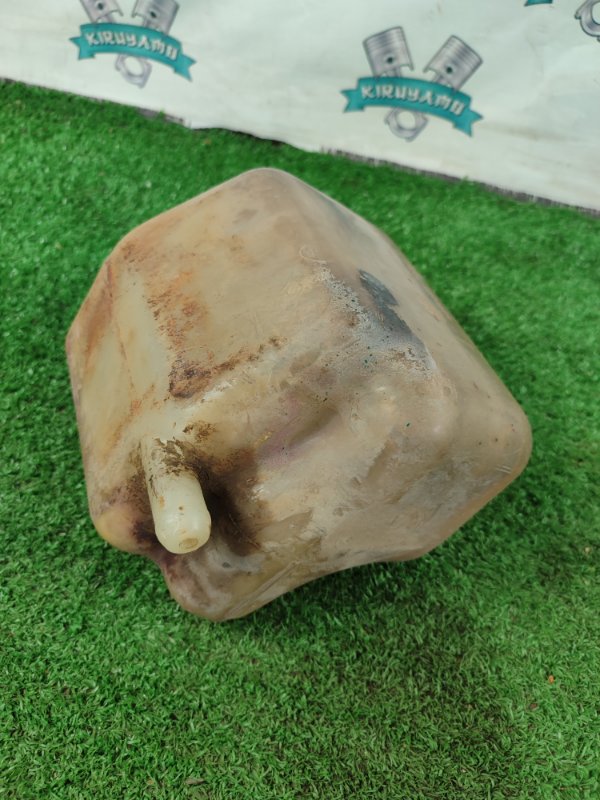 Бачок расширительный нива 21214