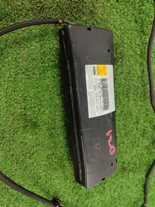 Подушка безопасности в сиденье Ford Fusion 2006