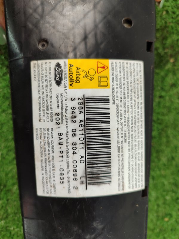 Подушка безопасности в сиденье Ford Fusion 2006