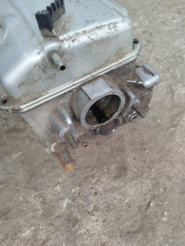 Головка блока цилиндров Mitsubishi Galant