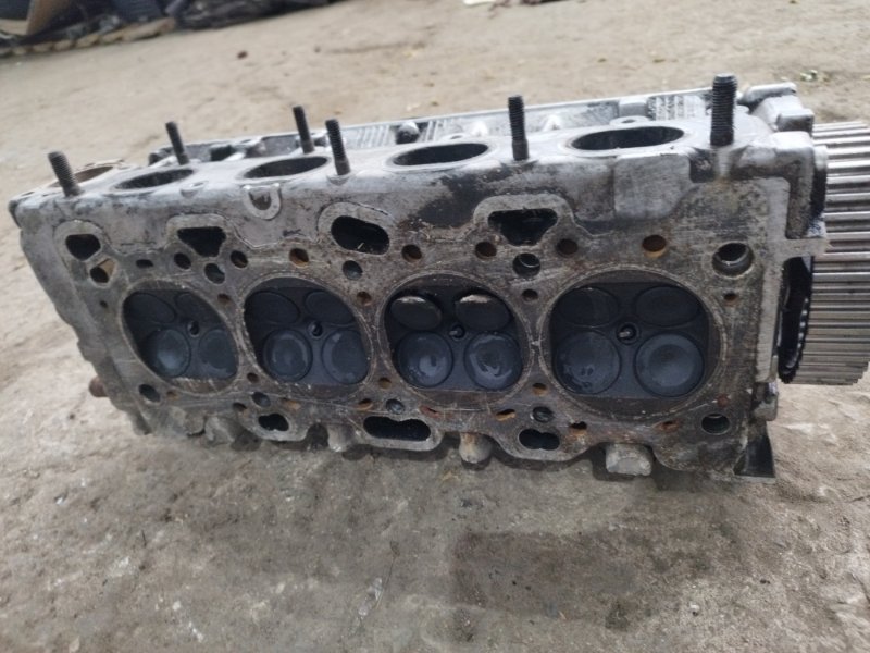 Головка блока цилиндров Mitsubishi Galant