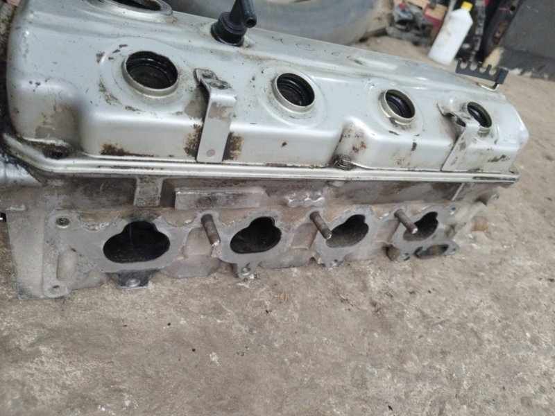 Головка блока цилиндров Mitsubishi Galant
