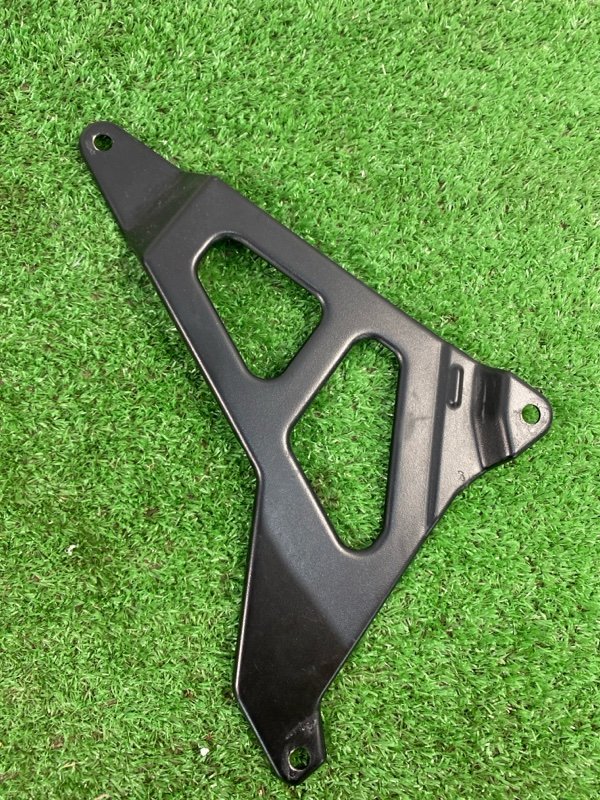 Кронштейн замка двери лада KALINA КАЛИНА 2010 111730 УНИВЕРСАЛ