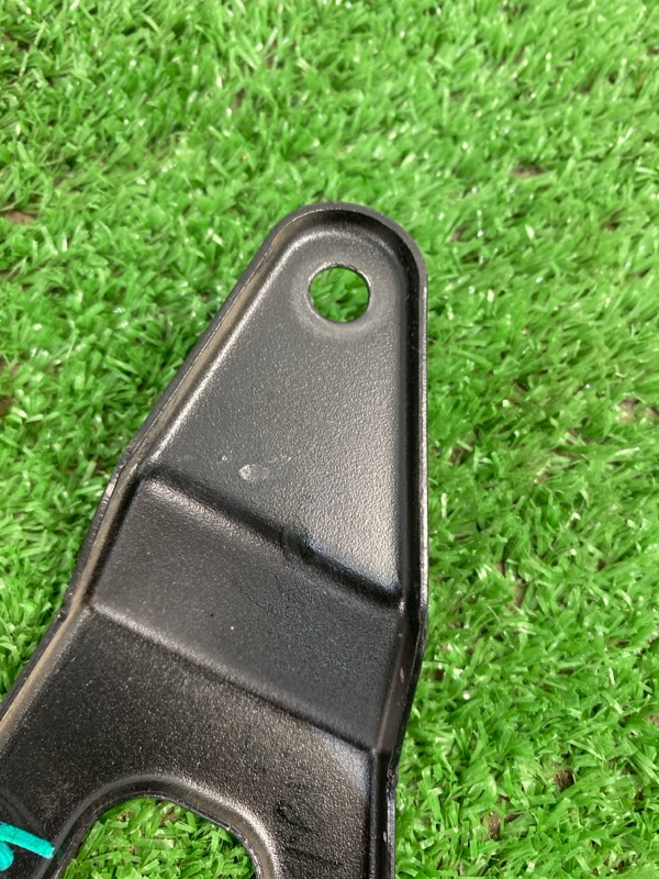 Кронштейн замка двери лада KALINA КАЛИНА 2010 111730 УНИВЕРСАЛ