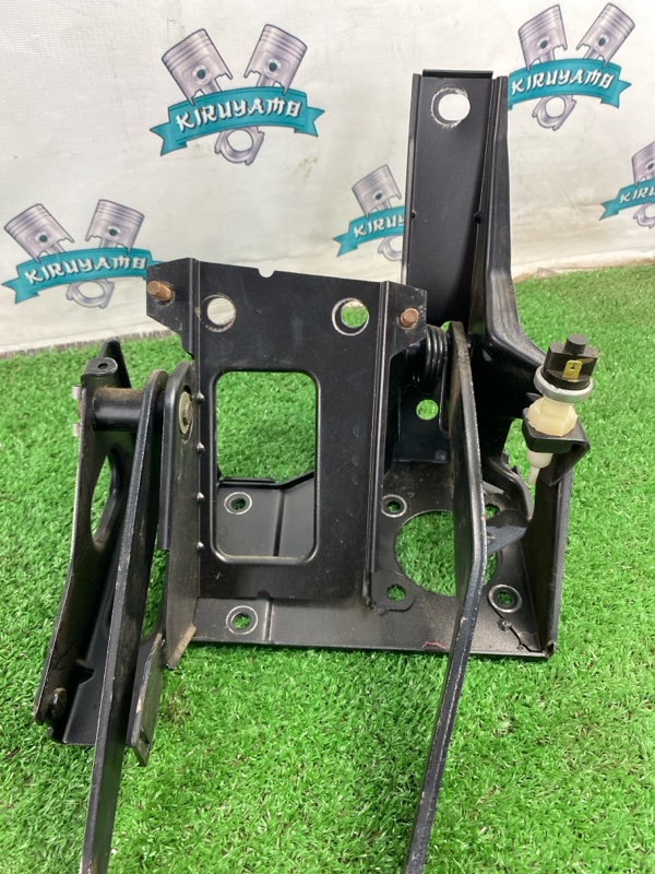 Блок педалей лада KALINA КАЛИНА 2010 111730 УНИВЕРСАЛ