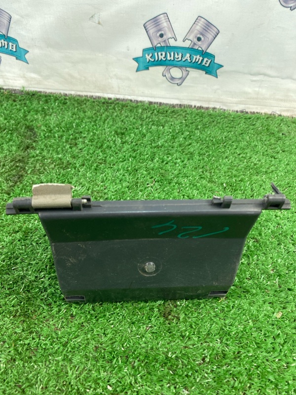 Пепельница лада KALINA КАЛИНА 2010 111730 УНИВЕРСАЛ