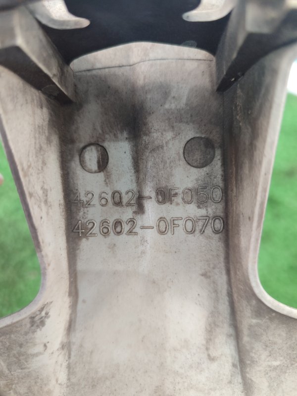 Колпак колеса Toyota Verso 2009 ZGR21L-GRXEPW