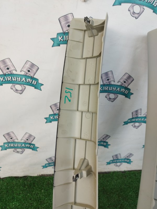Накладка на стойку кузова NISSАN Almera 2014 G15
