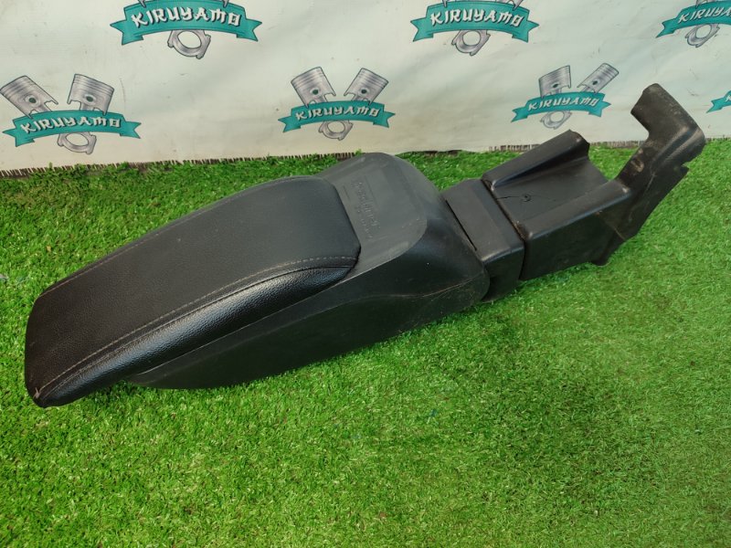 Подлокотник NISSАN Almera 2014 G15