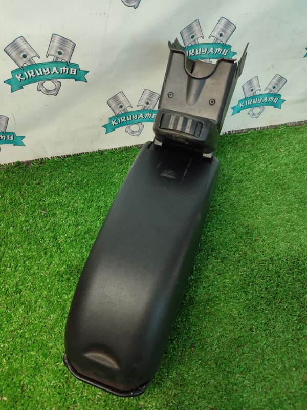 Подлокотник NISSАN Almera 2014 G15