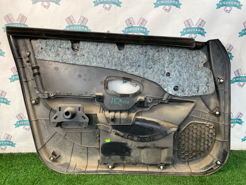 Обшивка боковой двери NISSАN Almera 2014 G15