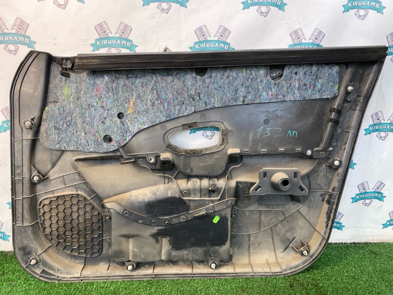 Обшивка боковой двери NISSАN Almera 2014 G15