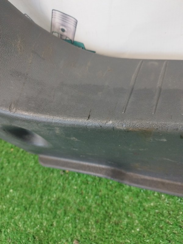 Накладка замка багажника NISSАN Almera 2014 G15