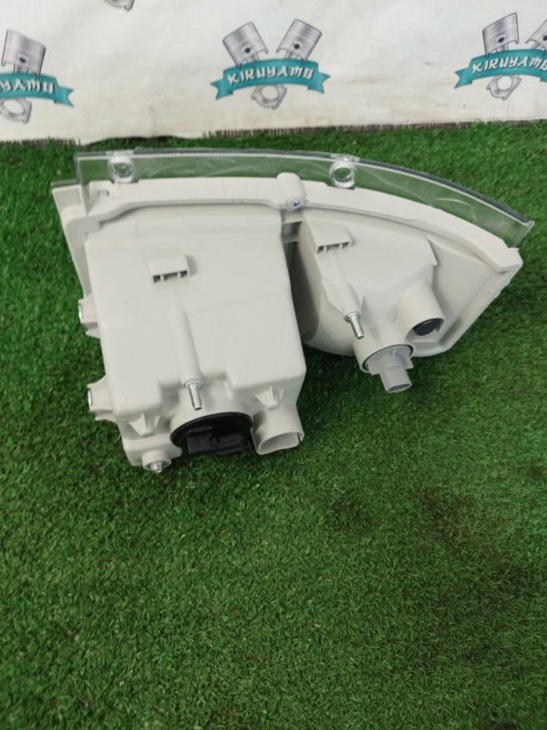 Фара противотуманная Isuzu FVR34