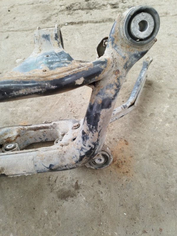 Балка подвески BMW X3 2007 E83