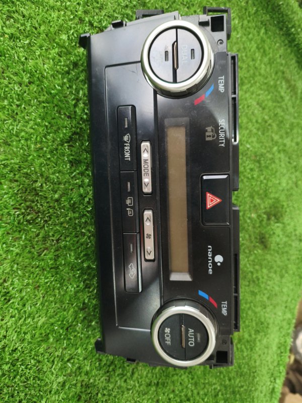 Блок управления климат-контролем TOYOTA Camry 2012 AVV50
