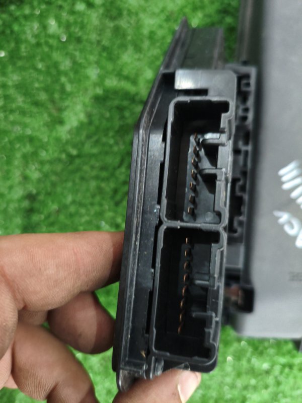 Блок предохранителей под капот Toyota Camry 2008 ACV 40