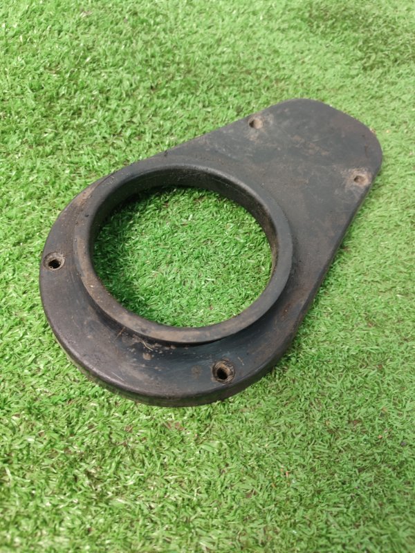 Крышка МКПП лада 2106 1996