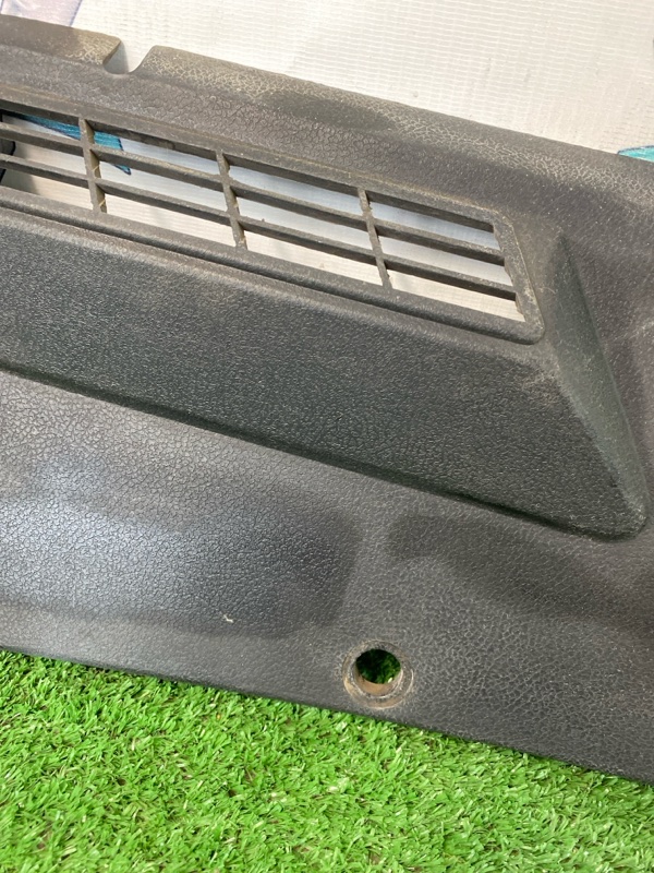 Обшивка стойки задней лада 21074 1990