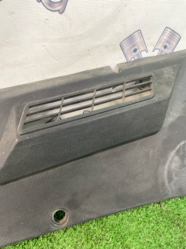 Обшивка стойки задней лада 21074 1990