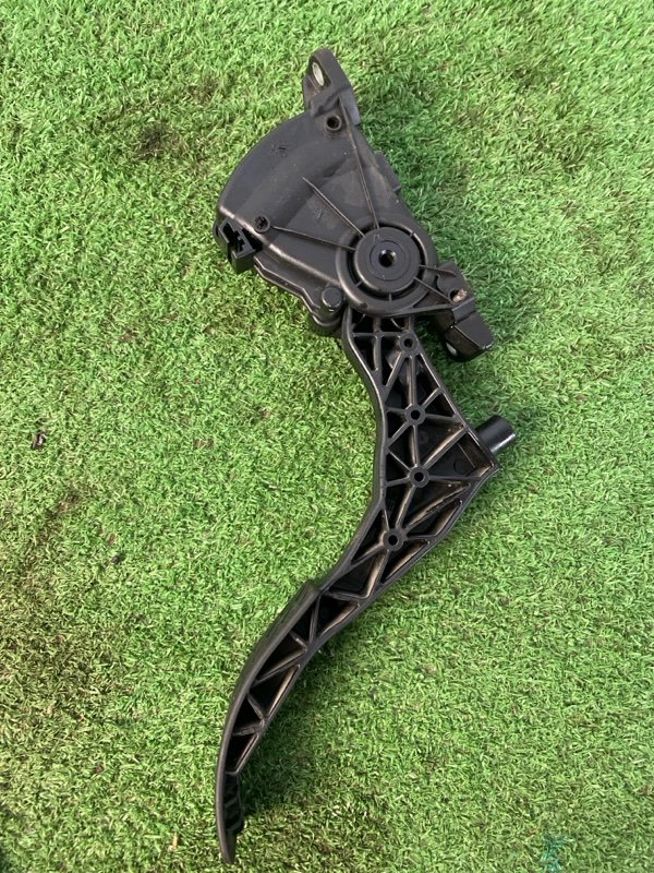 Педаль газа Volkswagen Роlо 5