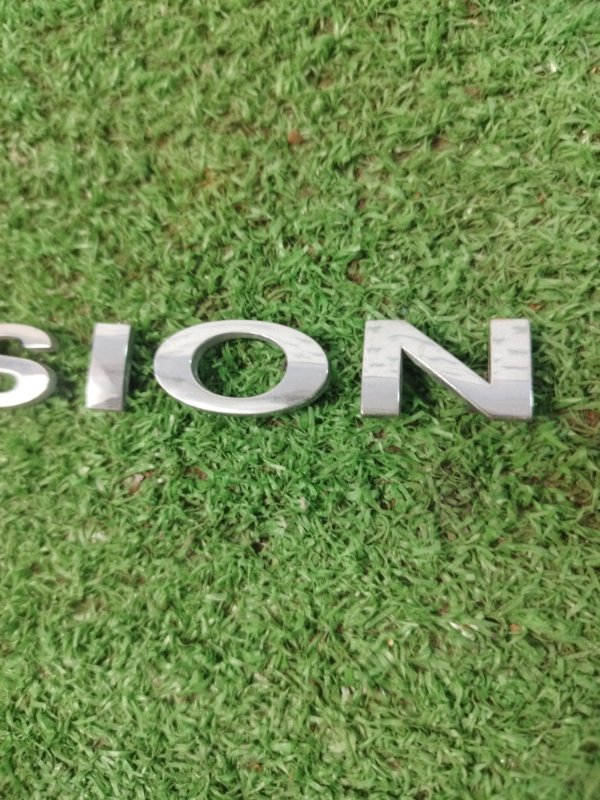 Эмблема Ford Fusion 2006